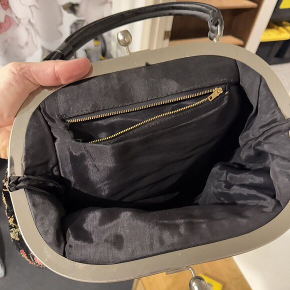 Vintage 50s 60s ?? Needlepoint Tapestry Carpet Bag Floral Purse Top Handle - BUB - Picture 5 of 5